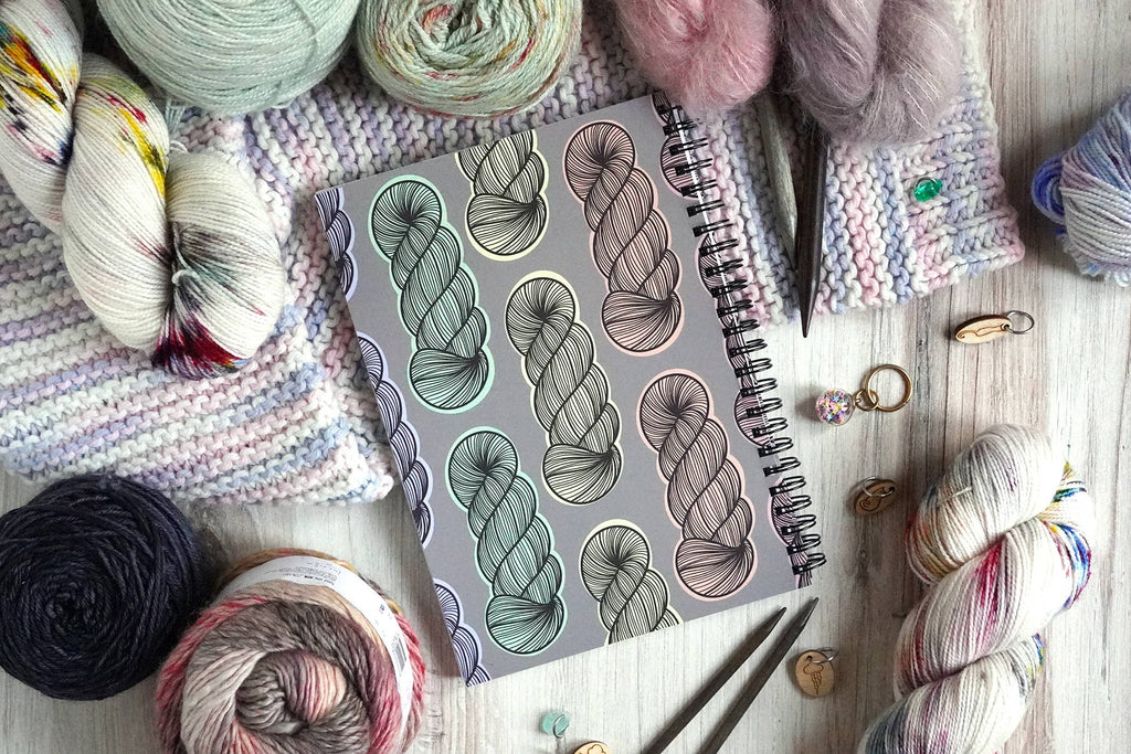 The Knitter's Design & Project Notebook / Pastel Rainbow